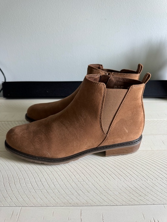 Sonoma Shoes - Women's Brown Suede Ankle Boots